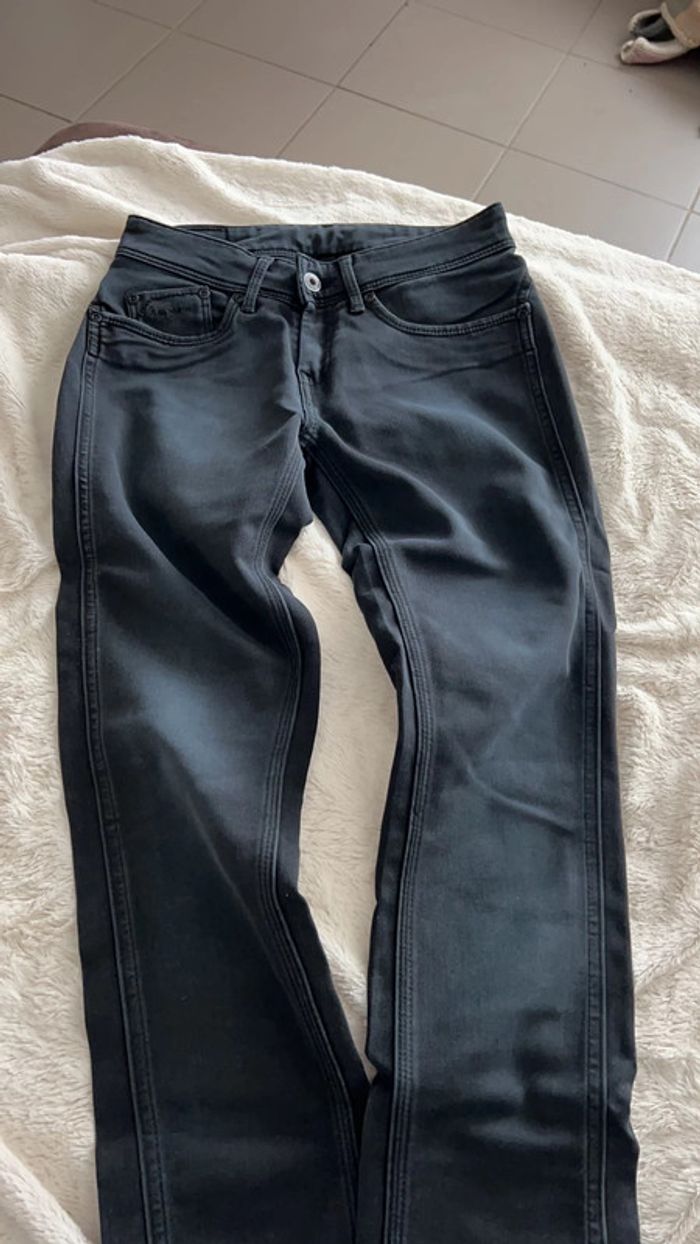 Jean noir T25 - photo numéro 2