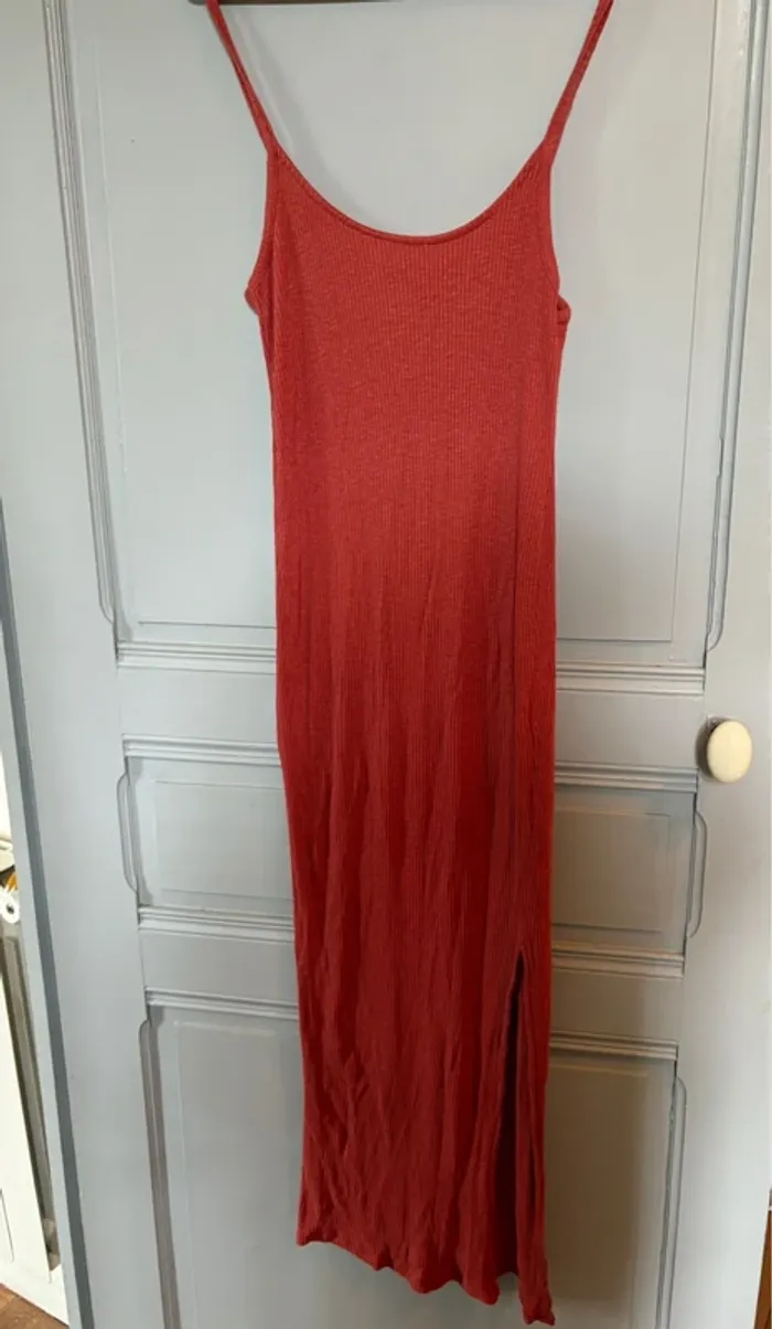 👗 Robe longue Bershka XS Terracota