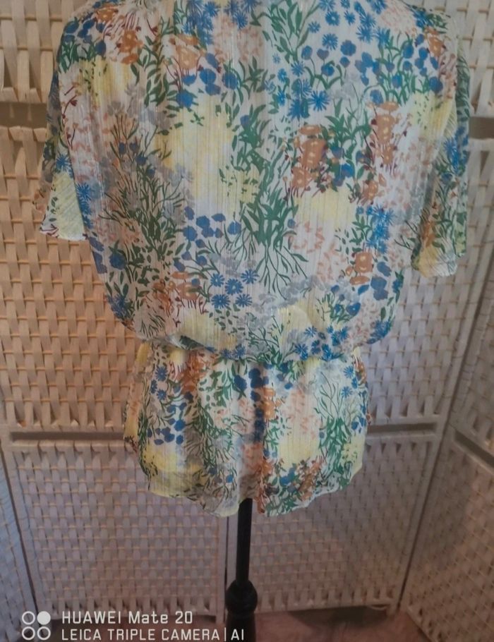 💕Jolie Blouse fleurie en voile Etam Femme – taille S/ 36 – tendance et féminine💕 - photo numéro 4