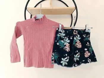 4 ans ensemble teeshirt côtelé et jupe kiabi