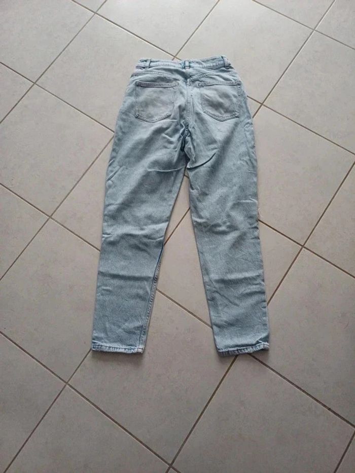 Jean femme à trou taille 34 - photo numéro 5