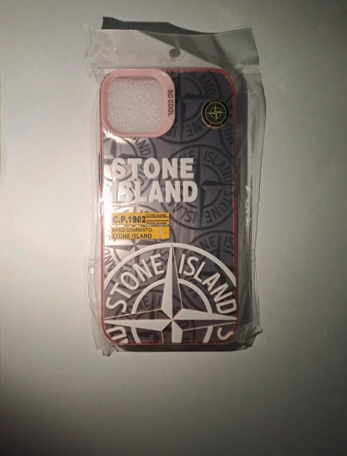 Coque stone islande rose IPHONE 13