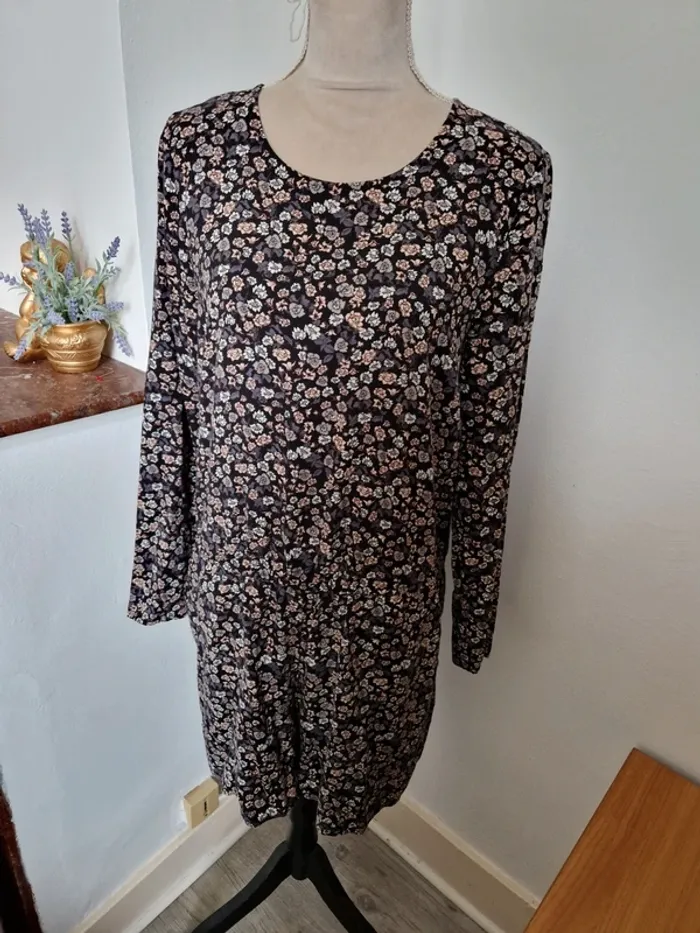Combinaison short manche longue fleurie h&m taille 44