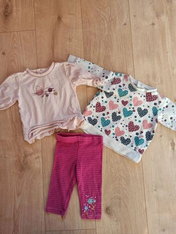 Ensemble leggings t-shirt manches longues et pull