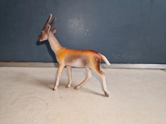Figurine antilope - photo numéro 2