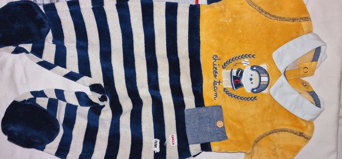 Lot vêtements nouveaux nés - photo numéro 6