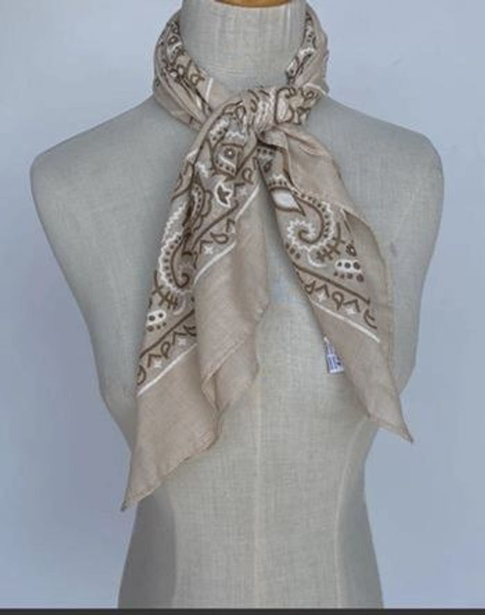 Bandana carré imprimé motif cachemire 70*70CM - photo numéro 4
