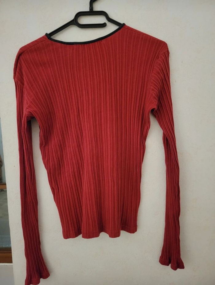 Haut Tommy Hilfiger Rouge – Maille Côtelée – Taille S-M-L - photo numéro 2