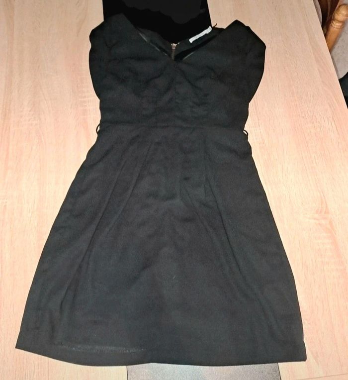 Robe, taille 40, marque lucy paris