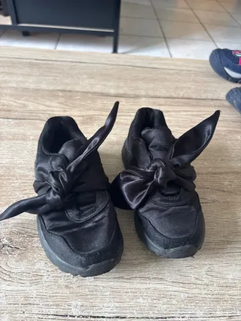 Baskets noires