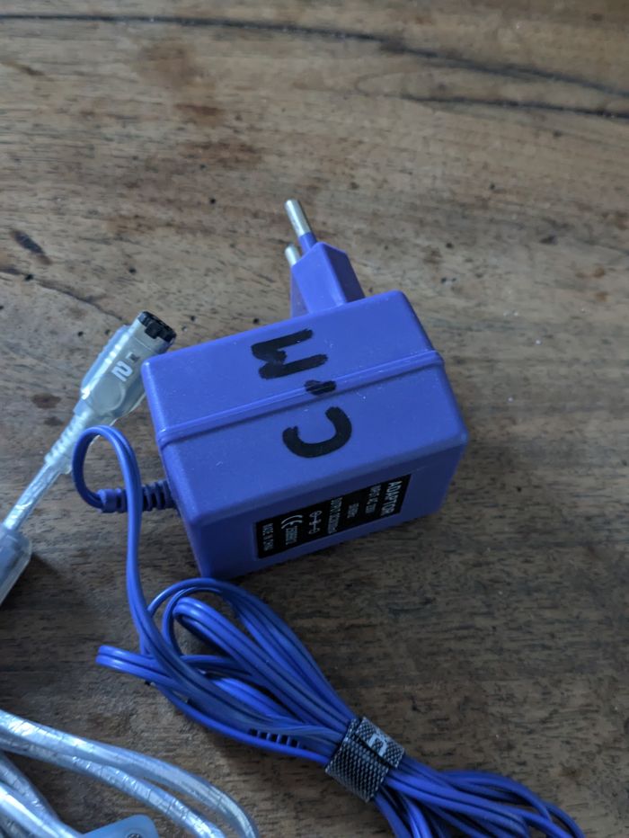 Console Game Boy advance - fonctionne très bien - avec cache pile - photo numéro 5