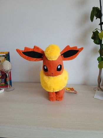 Grande Peluche Pokémon Pyroli neuve