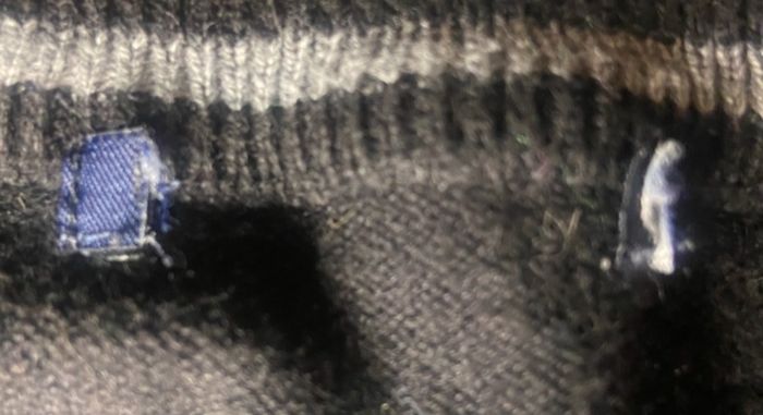 Pull noir - photo numéro 7