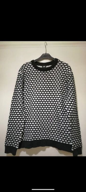 Pull H&M noir et blanc. Taille L