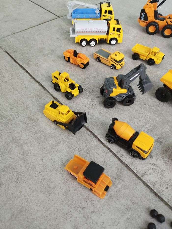Lot véhicules de chantier - photo numéro 5