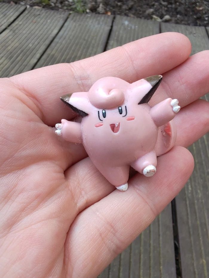 Embout de crayon figurine rondoudou