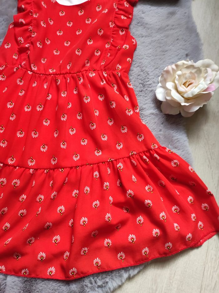 Belle robe rouge à fleurs manches courtes 6 ans - photo numéro 10