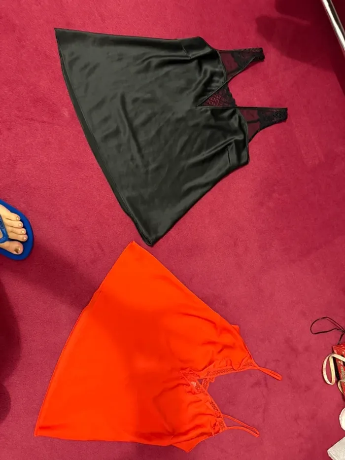 Lot de 2 top satin Darjeeling 40 noir orange 15 e les 2