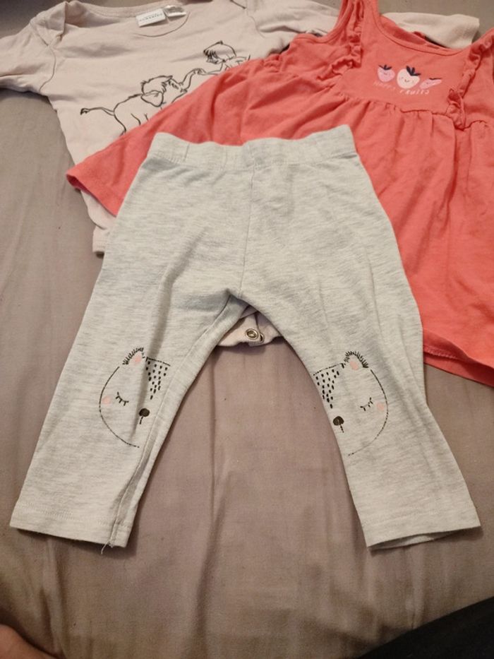 Lot 12 mois - photo numéro 2