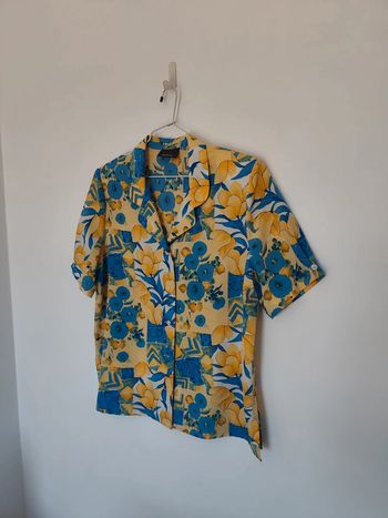 Chemise manches courtes Marcelle griffon taille 42 motifs fleurs jaune et bleu