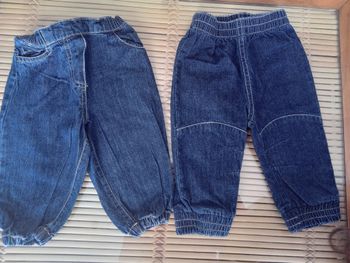 Lot de 2 jeans souples élastiques à la taille et aux jambes 6 mois