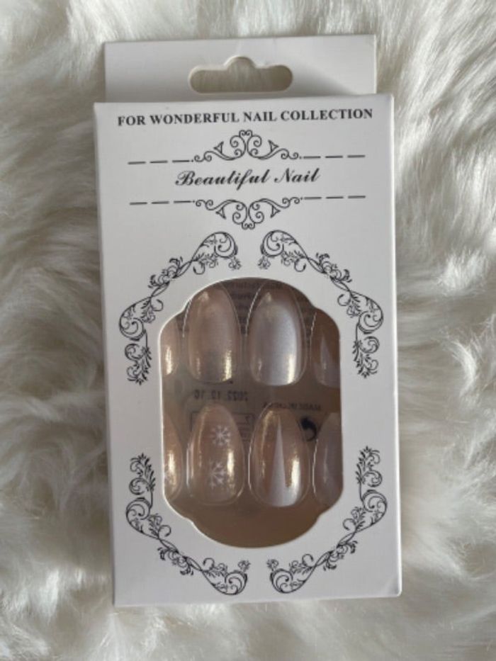 Faux ongles