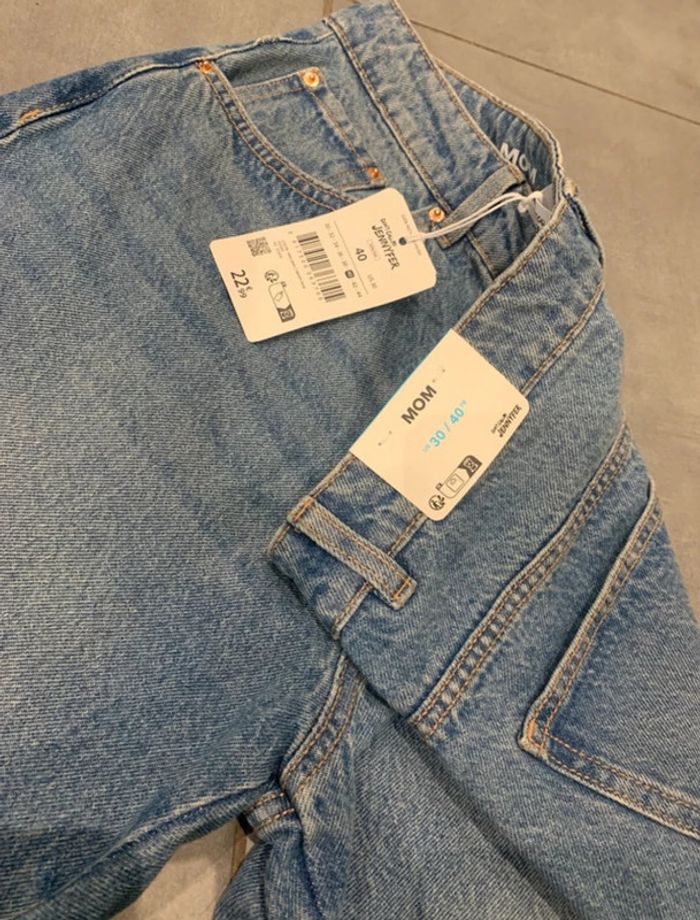 Jean mom