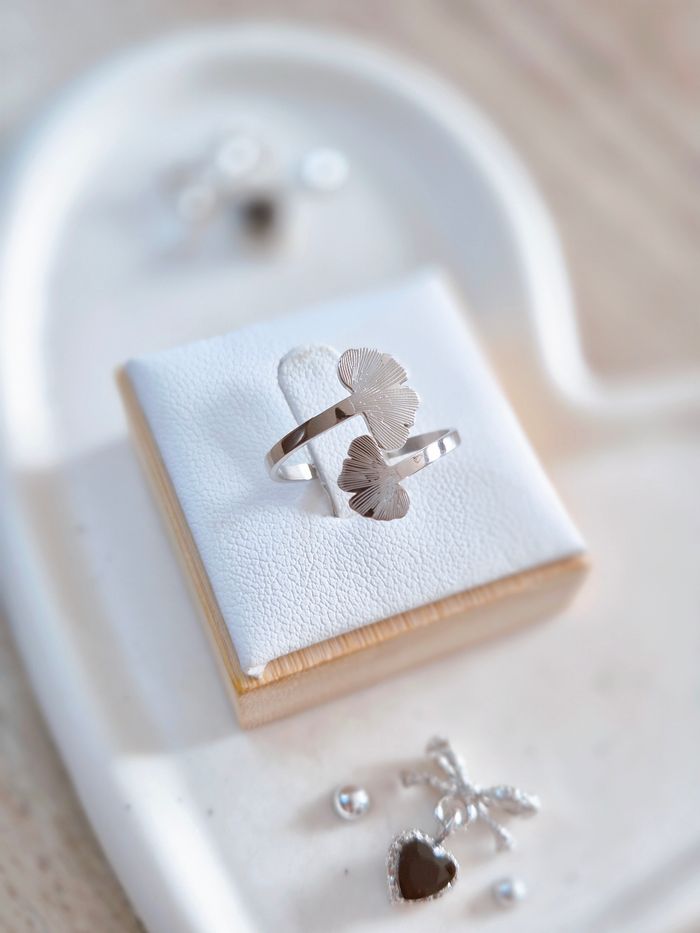 Bague argentée feuilles de ginkgo Zag - photo numéro 4