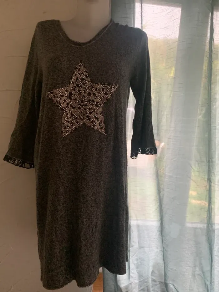 Robe col V grise taille 38 manches Longues