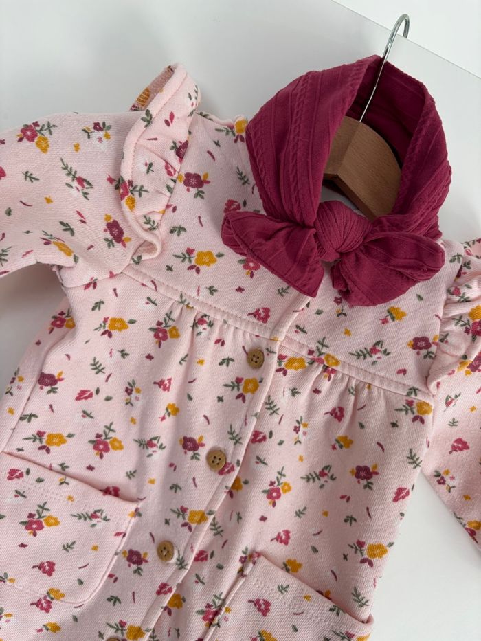 Combinaison fleurie bébé fille avec bandeau - photo numéro 3