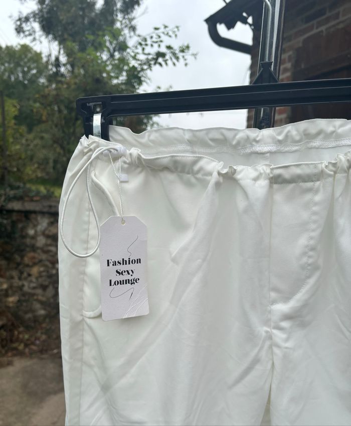 👖 Pantalon parachute cargo blanc à cordons – T36 (S) – Fashion Sexy Lounge - photo numéro 3