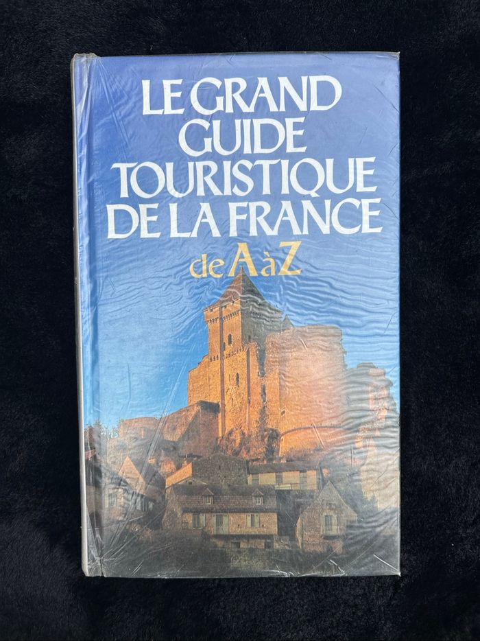 Livre « Le grand livre touristique de la France »
