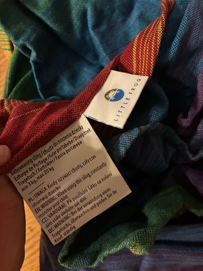 Écharpe de portage Little Frog - photo numéro 3