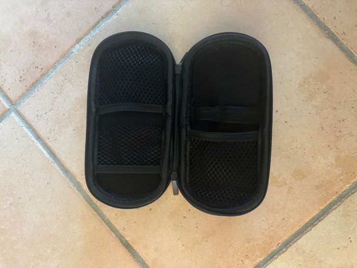 Boite à fermetures avec compartiments - photo numéro 2