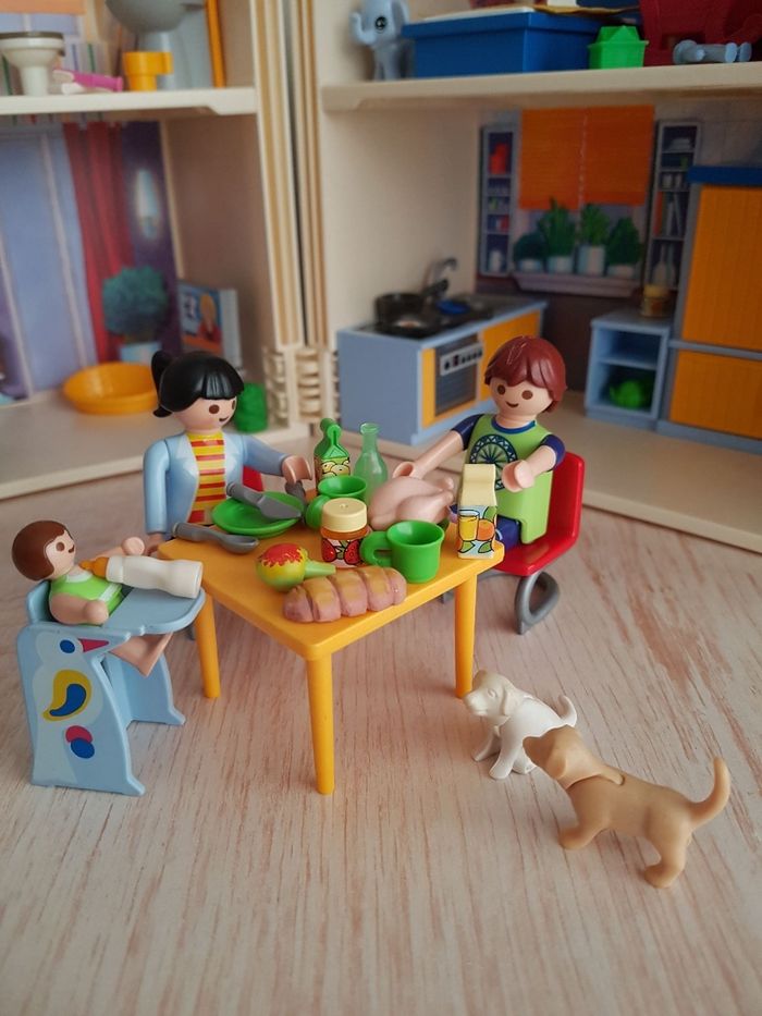 Maison transportable avec famille et accessoires Playmobil - photo numéro 3