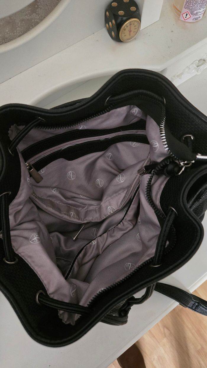 Sac noir - photo numéro 5