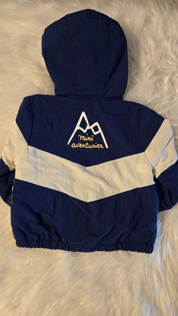 NEUF (non porté) 🏷🥰😍💙superbe coupe vent 6mois garçon 😍🤩💙