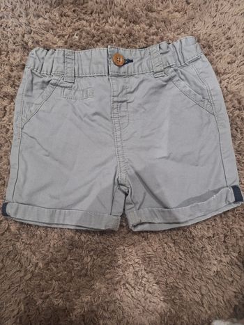 Short kiabi 18 mois