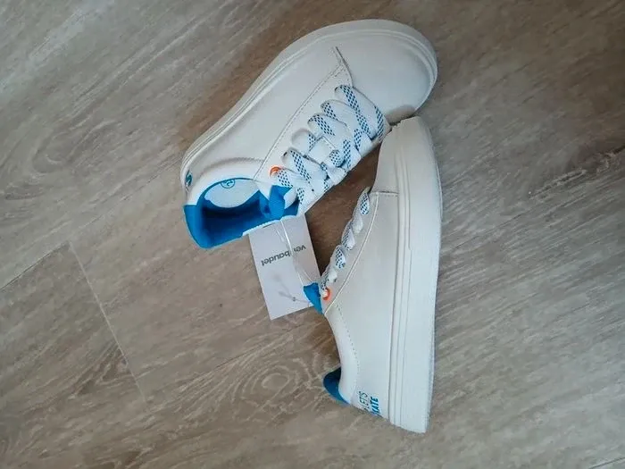 Baskets neuves garçon vertbaudet taille 28 - photo numéro 6