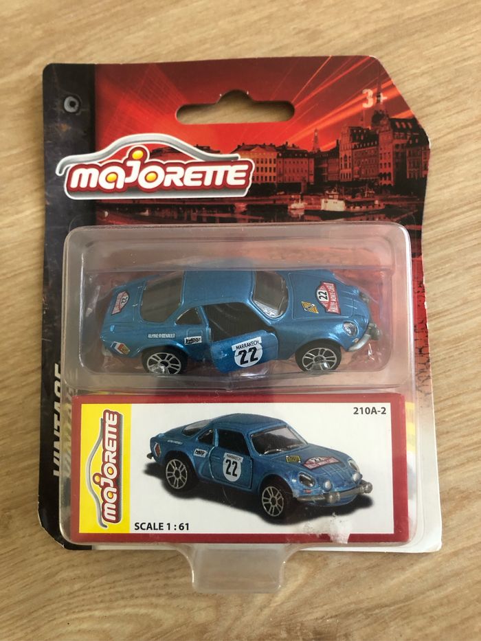 Miniature Majorette Alpine berlinette A110