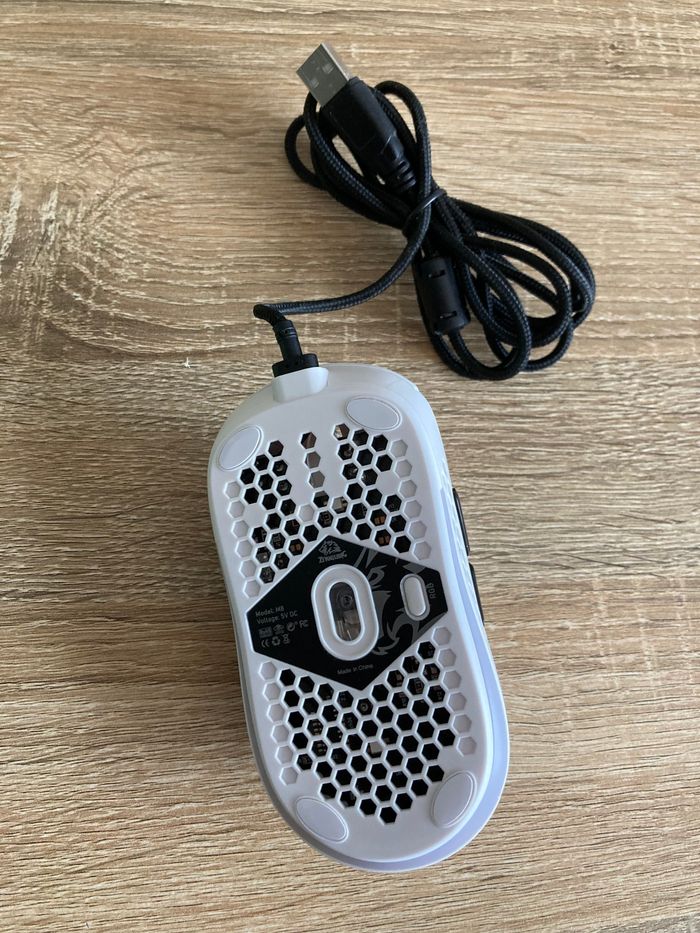 Souris pour console et ordinateur - photo numéro 4