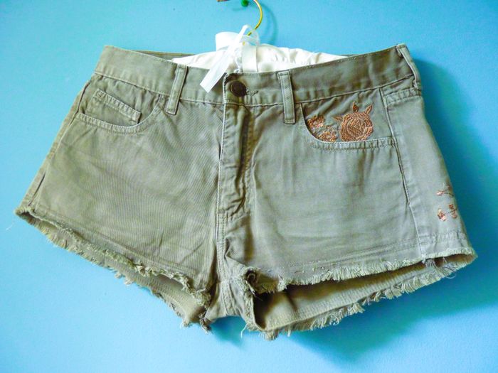 Short jean femme Kookai S 36 kaki fleurs brodées rock TBE