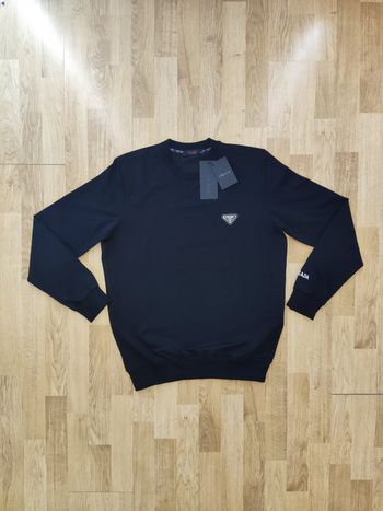 Sweat-shirt Prada neuf noir taille L