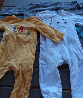 Lot de 4 pyjamas 12 mois 