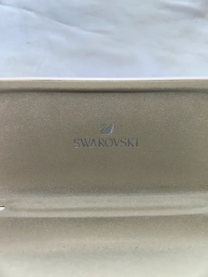 Boîte à lunette Swarovski - photo numéro 8