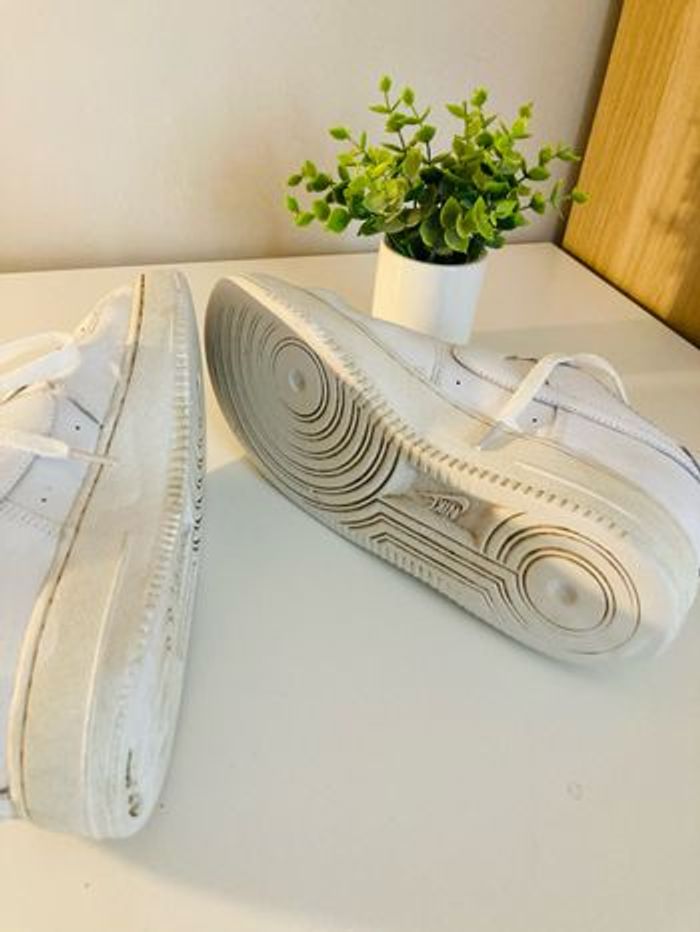 Baskets Nike Air force one pointure 38,5 - photo numéro 7