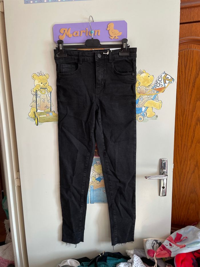 Jean noir, taille 11-12 ans, marque Mango