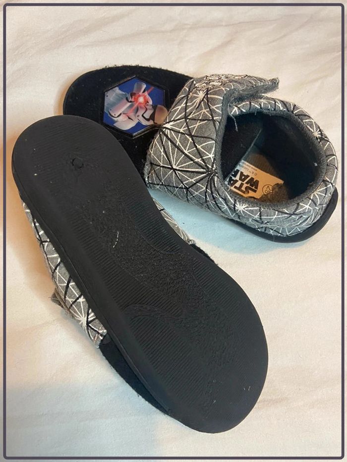Chaussons Star Wars Taille 29 - photo numéro 4
