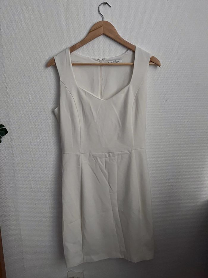Robe blanche manches courtes, habillée, taille M, suit collection mango - photo numéro 3