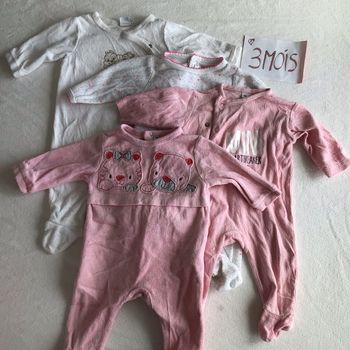 8 pyjamas velours 3 mois fille